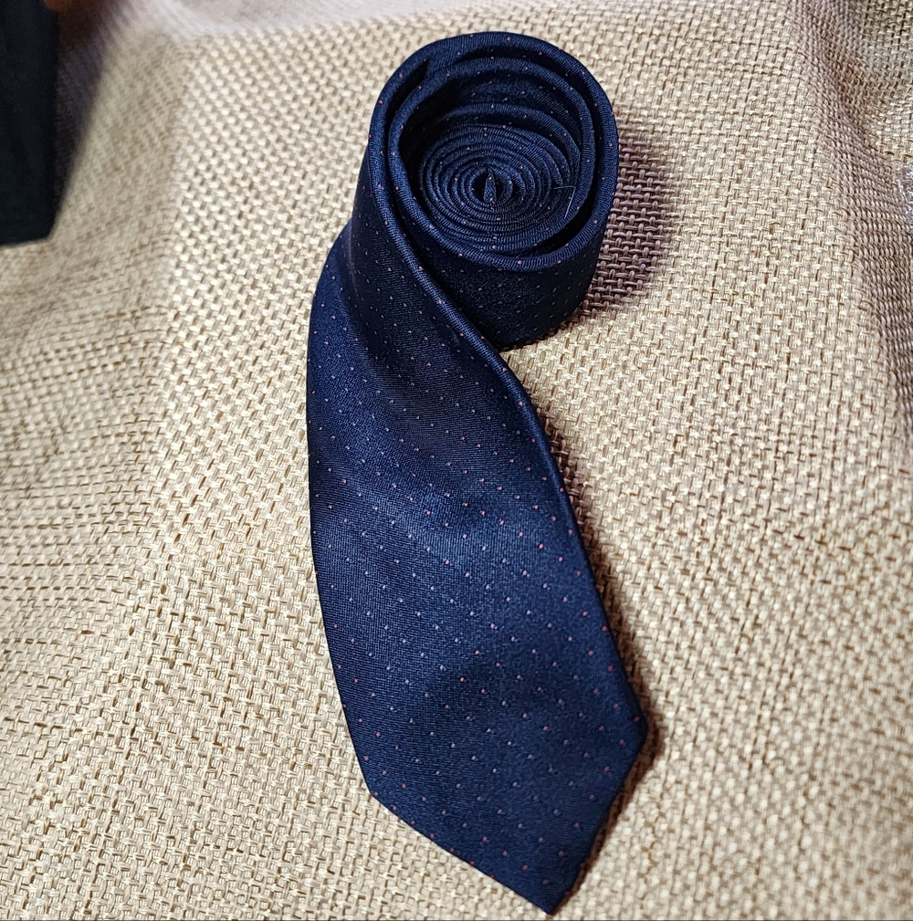 Cavalier Necktie in a Navy blue color with a Small Red Dot
